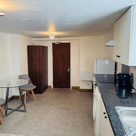 Hotel 24-7 Express ニューポート エクステリア 写真